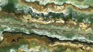 Green onyx: properties, application and rules of stone care