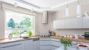 White kitchen sets: types, combinations and choice in the interior