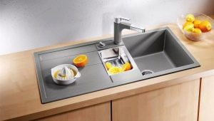 Uski sudoperi za kuhinju: pregled sorti i kriterija odabira