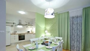Rèm cửa màu xanh lá cây trong nhà bếp: các giống và mẹo để lựa chọn