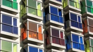 Nijansiranje balkona: sorte, prednosti i nedostaci, preporuke za odabir