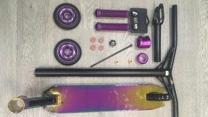 How to assemble a stunt scooter?