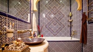 Pilihan reka bentuk bilik mandi dalam gaya oriental