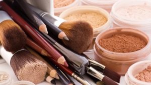 Mineralske kosmetik: funktioner, fordele og ulemper