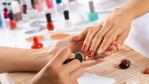 Manicure master's CV: aanbevelingen voor het vullen