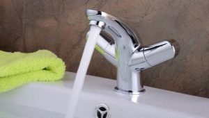 Iddis badeværelsesarmaturer: funktioner og rækkevidde