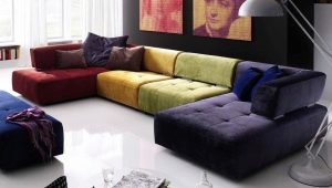 Výběr modulární pohovky s lůžkem v obývacím pokoji