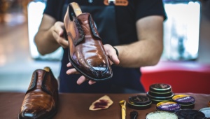 Bagaimana untuk membuat kaca kasut sendiri?