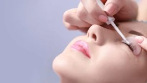 Botox en wimperlaminering: wat is beter en hoe doe je het?