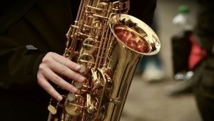 Was sind Saxophone und wer hat sie erfunden?