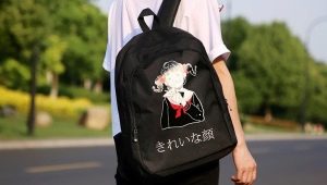 Características das mochilas impressas de anime
