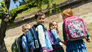 Wybór plecaka szkolnego dla dzieci w wieku 10 lat