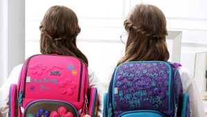 اختيار حقيبة ظهر مدرسية لفتاة في الصف الثالث