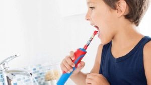 فراشي الأسنان الكهربائية للأطفال