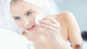 Wann und wie wäscht man sich nach dem permanenten Augenbrauen-Make-up?