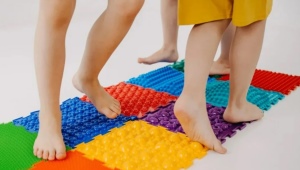 Variedades de alfombras de masaje y su fabricación.