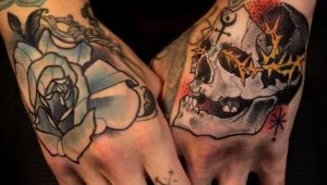 Mindent a csuklón lévő tetoválásról