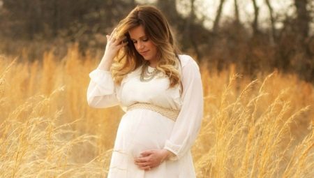 Бели рокли за бременни