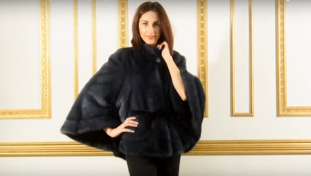 El abrigo de visón es algo elegante para una mujer lujosa.