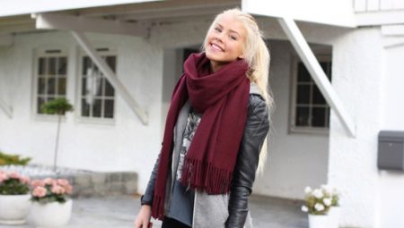 How to knit a scarf beautifully?
