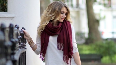 Burgundy scarf