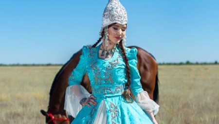 الزي الوطني الكازاخستاني