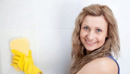 Làm thế nào để tẩy sạch nấm mốc trong phòng tắm?