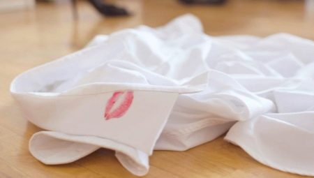 Как да измиете червилото върху дрехите у дома?