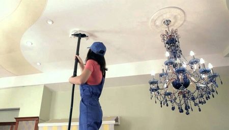 كيفية تنظيف سقف ممتد؟