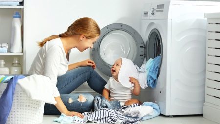 Règles pour le lavage à la main et en machine des vêtements et autres objets pour la maison