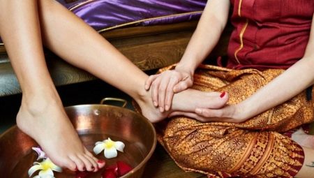 Massage des pieds : règles et techniques de base