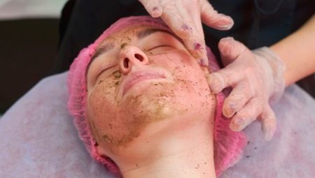 Korálový peeling: co to je a jak po něm pečovat o obličej?