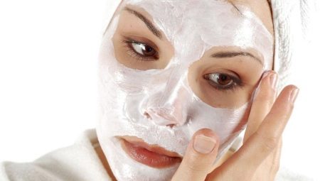 Masky na tvár z kyslej smotany doma: výhody a škody, recepty a aplikácie