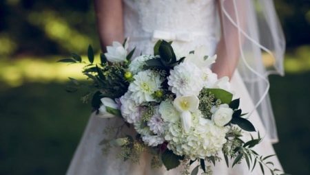 Svadobná kytica z chryzantém: výber kvetov a dizajnové nuansy