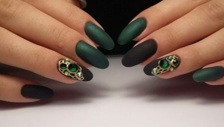 Czarno-zielony manicure: modne i nietypowe pomysły na projekt