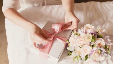 Какво да подарите на сестра си за сватба?