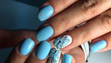Manicure met vlinders en strassteentjes: modetrends en designvoorbeelden