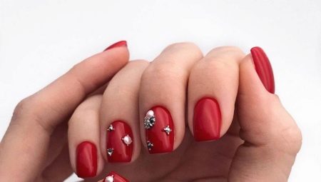 Trend fesyen dan idea manicure merah