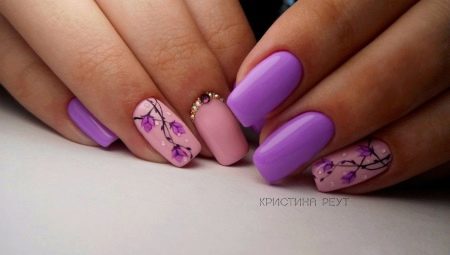 Roze-lila manicure - stijlvolle en heldere oplossingen