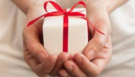 Mga tip para sa pagpili ng mga regalo para sa matingkad na anibersaryo