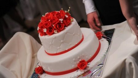 Gâteaux de mariage dans différents styles: les meilleures idées et exemples intéressants