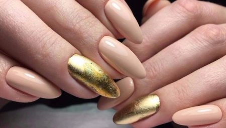 Idéias de design de manicure com unhas compridas e afiadas