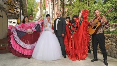 Como vão os casamentos ciganos?