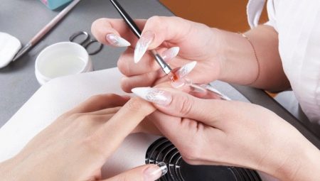 Korrigering av förlängda naglar: funktioner och regler för proceduren