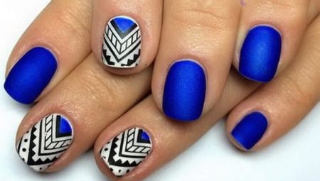Matte blue manicure: mga tampok at mga uri ng disenyo
