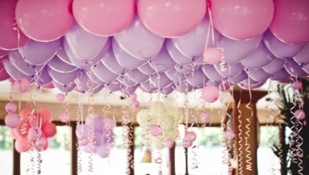 Options and ways to create decorations from balloons for a wedding
