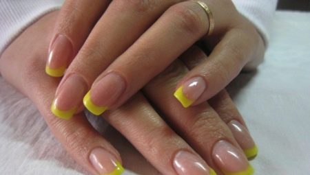 Gele French manicure: een verscheidenheid aan ontwerpen en een keuze aan technieken