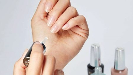 Topcoat voor nagels: wat is het, hoe te kiezen en te gebruiken?