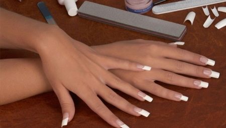 Modelowanie paznokci: co to jest i jakie są cechy tej metody?