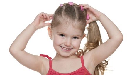 Penteados originais com elásticos para meninas